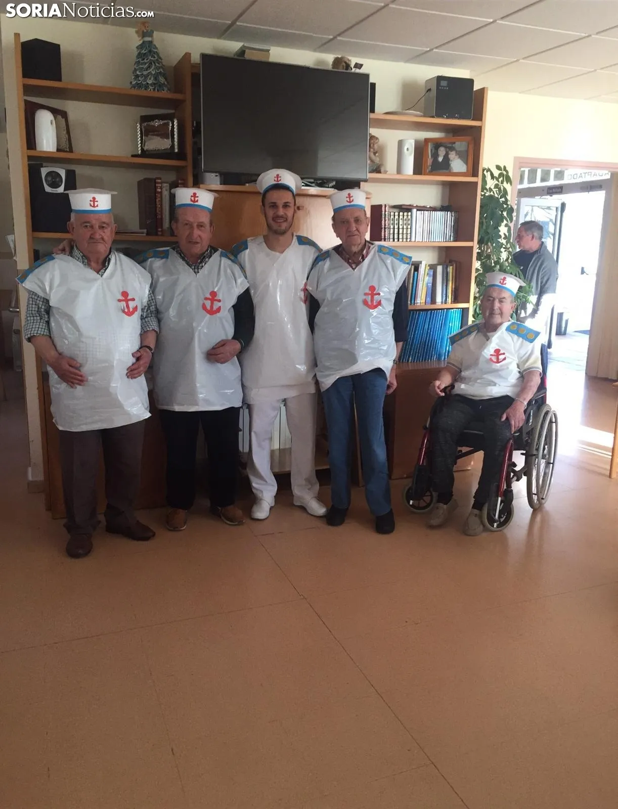 Foto 2 - Fiesta marinera en los carnavales de la residencia de Fuentetoba
