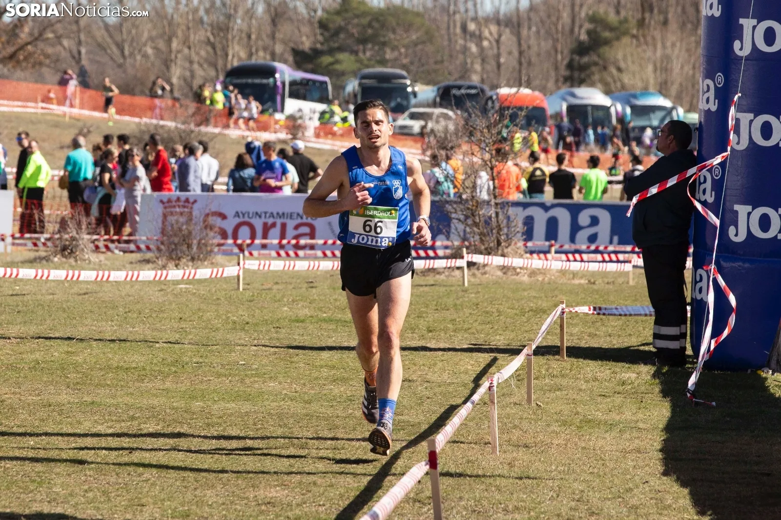 Categoria Absoluta Masculina / María Ferrer 