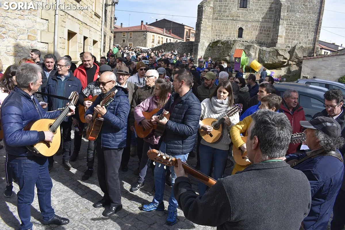 Sale la Ronda en Duruelo por Carnaval
