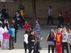 Una imagen del ambiente este viernes en el colegio. /SN