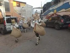 Foto 5 - Entre la tradici&oacute;n y la fiesta