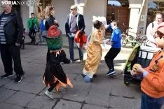Gigantes y Cabezudos por Carnaval.