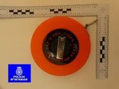 Uno de los efectos incautados. /CNP