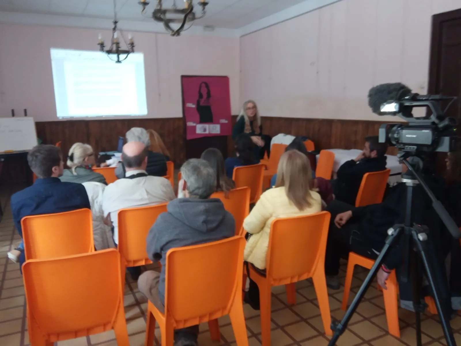 Foto 9 - &nbsp; Los ayuntamientos socialistas de Soria se unen al 8M