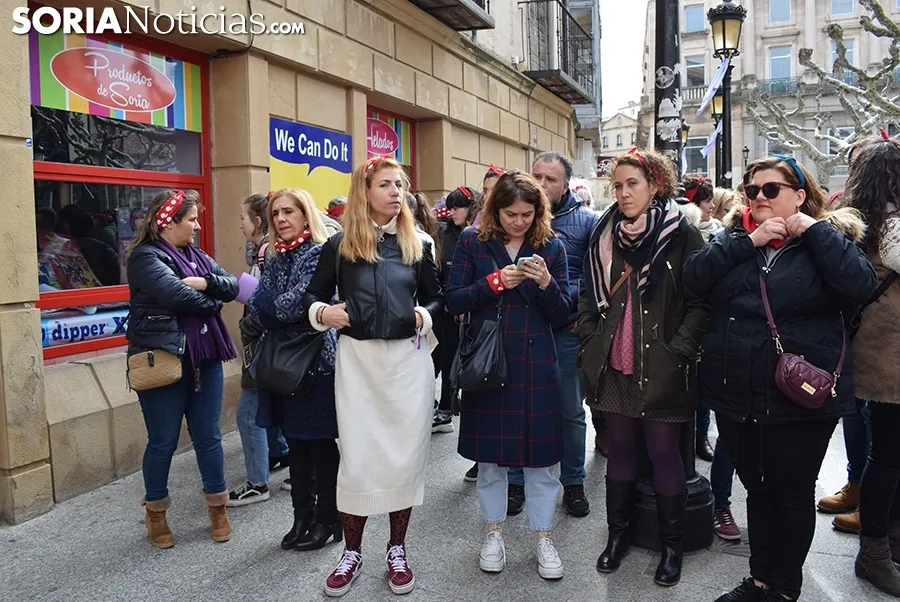 Inauguración de la plaza de Las Mujeres en Soria.