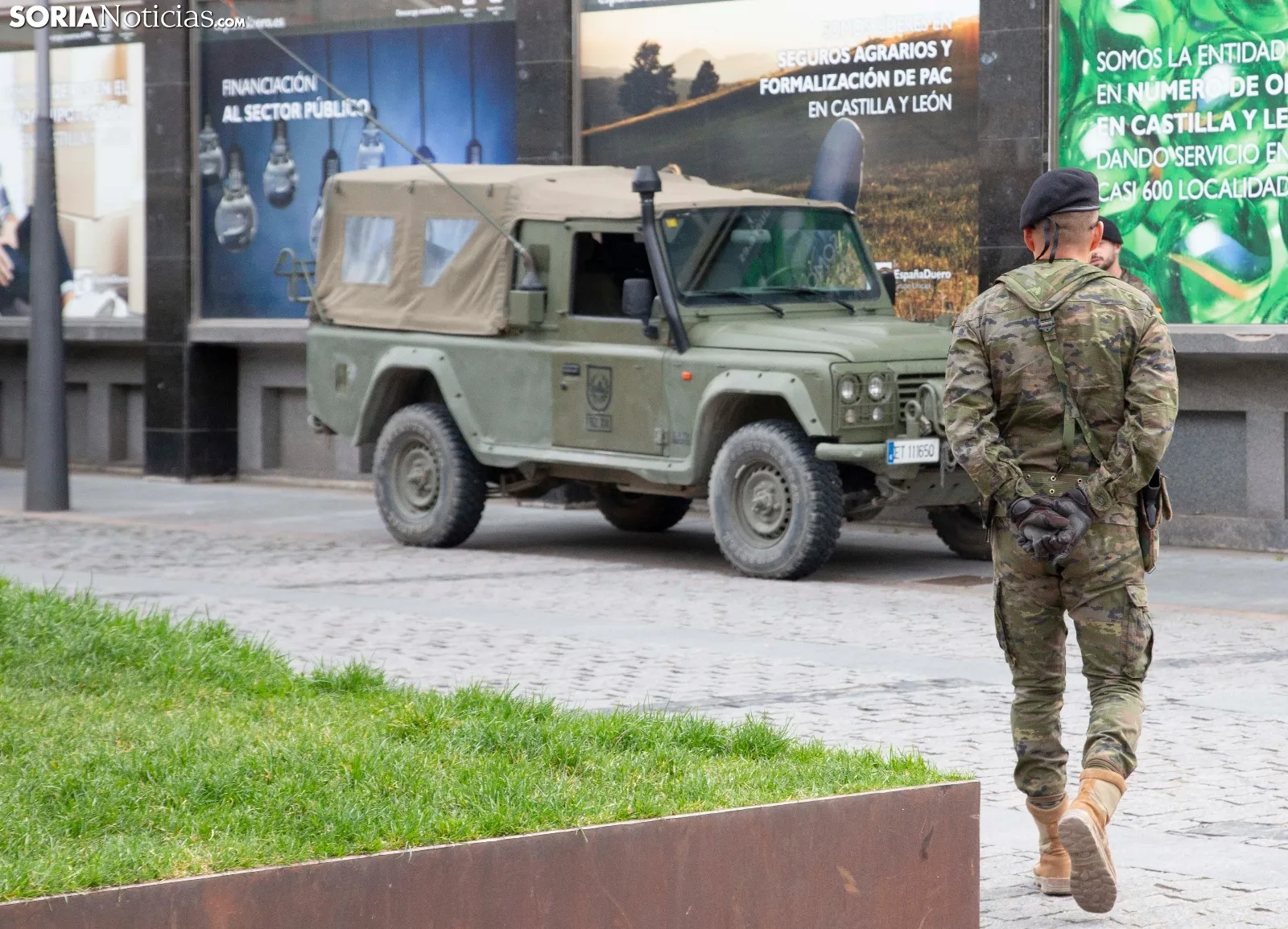 Una imagen de la presencia militar este jueves en Soria. /María Ferrer