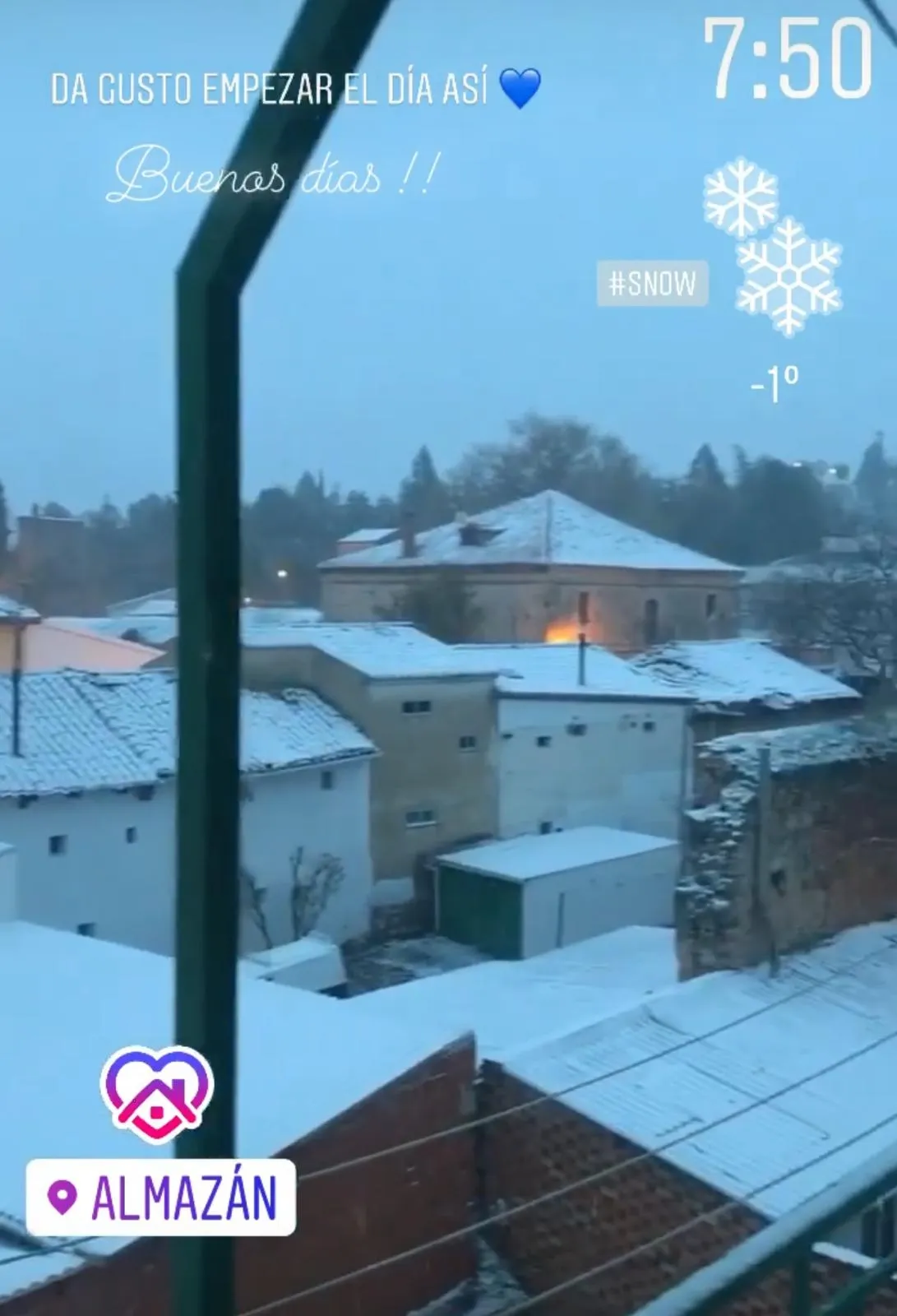 Imágenes de la nevada cedidas por los lectores de Soria Noticias.