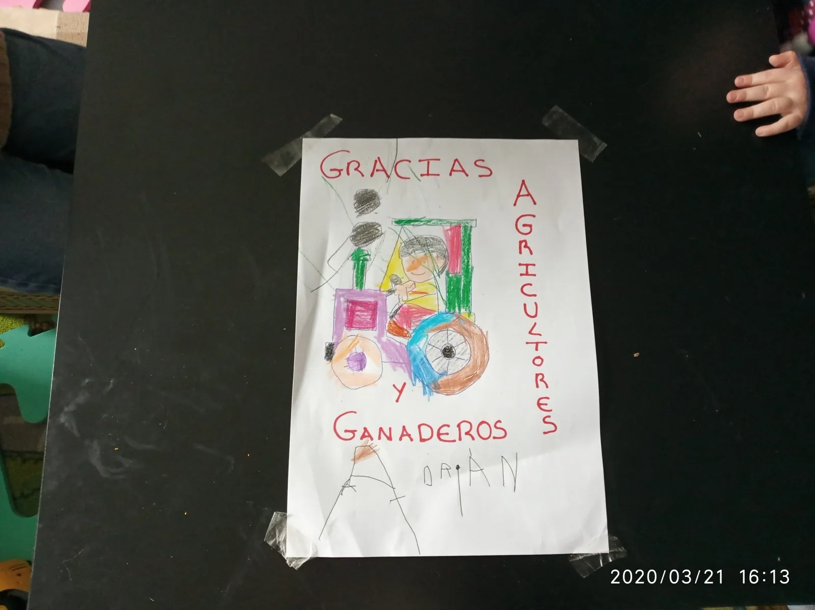 Foto 9 - &iexcl;Dibuja un h&eacute;roe!