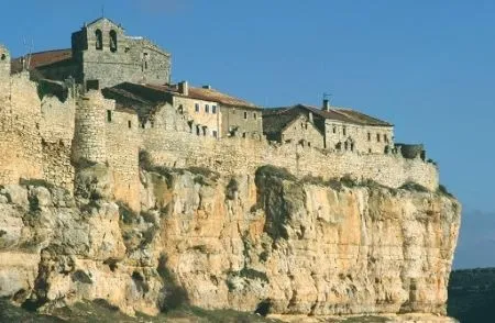 Castillo de Berlanga de Duero y municipio de Rello