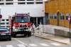 Los bomberos limpian el Hospital de Soria. /Viksar Fotografía