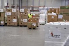 Imagen del almacén de la Junta con el material recibido. /Jta.