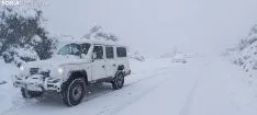 La nieve complica la circulación en el Madero.