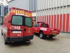 Foto 3 - Los bomberos desarrollan un servicio especial de desinfecci&oacute;n en zonas de m&aacute;s afluencia y &aacute;reas sanitarias 