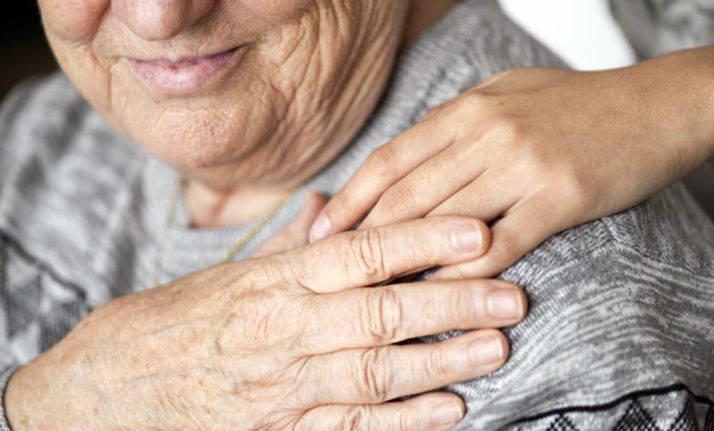 El Procurador del Común pide un protocolo para casos de fallecimiento en geriátricos y evitar situaciones incómodas o conflictivas