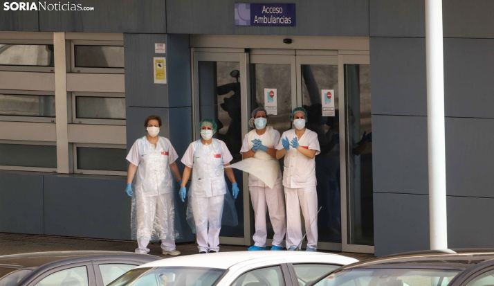 Sanitarias del Hospital agradecen los aplausos sorianos. /Viksar Fotografía