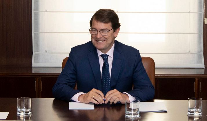 CSIF exige aclaraciones a Mañueco tras anunciar una posible reducción salarial a los empleados públicos