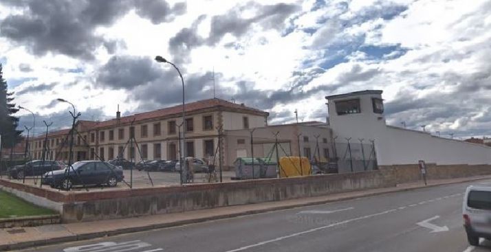 Denuncian la falta de personal de cocina en la prisión de la capital