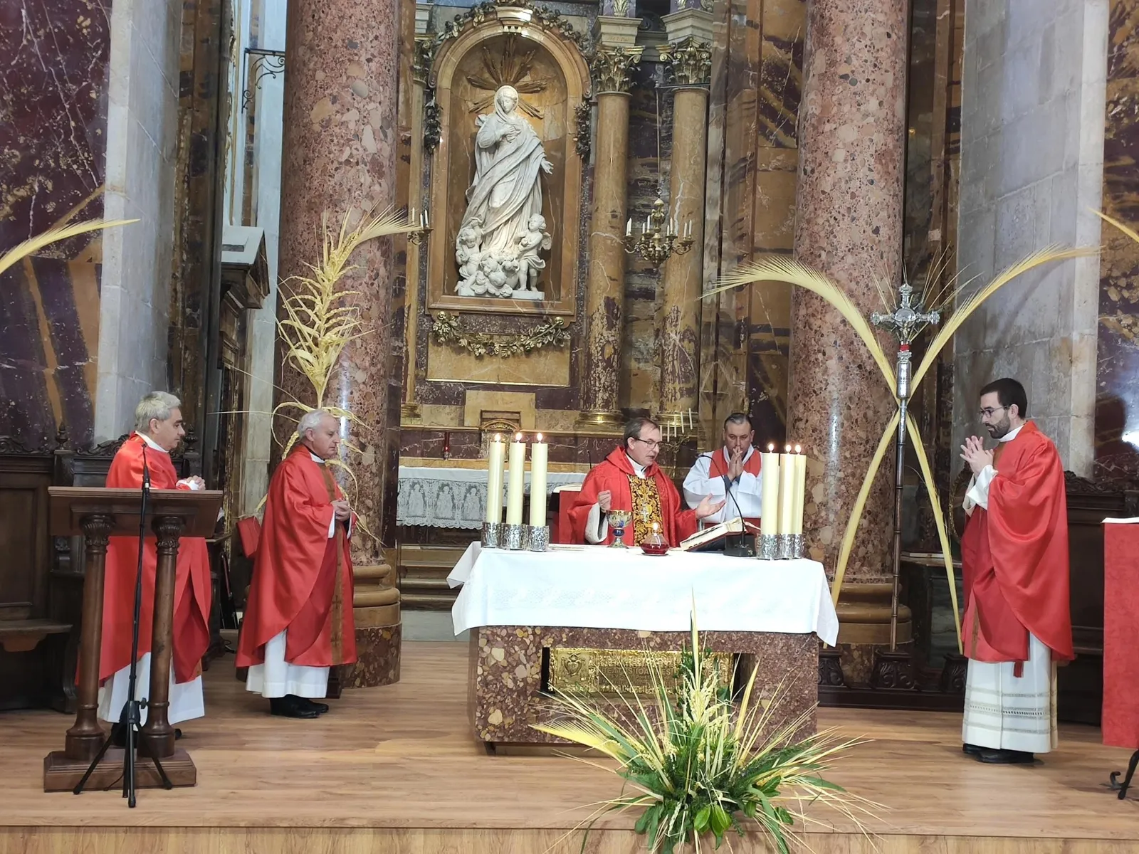 Foto 2 - Abre oficialmente, una Semana Santa "distinta" en Osma-Soria
