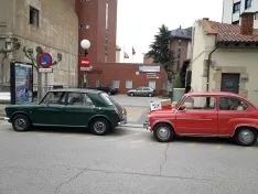 Foto 3 - Los coches antiguos tambi&eacute;n llevan EPIs al Santa B&aacute;rbara