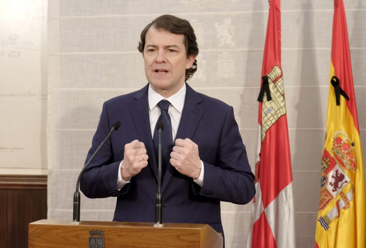 Mañueco afirma que los castellanos y leoneses pueden sentirse orgullosos de una autonomía que ha sido útil en la lucha contra los problemas