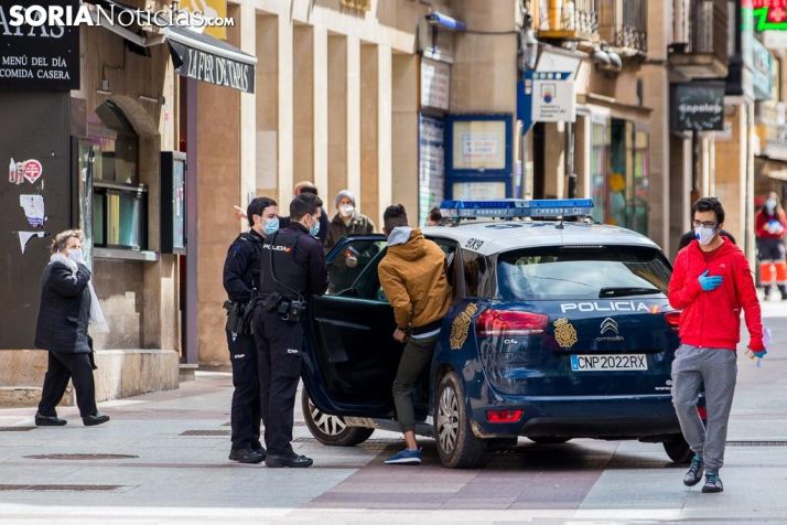 Detenido un joven de 18 años en pleno Collado por saltarse reiteradamente el confinamiento