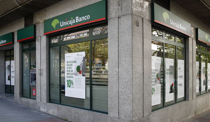 Unicaja Banco vuelve a adelantar el cobro de las pensiones y la prestación por desempleo