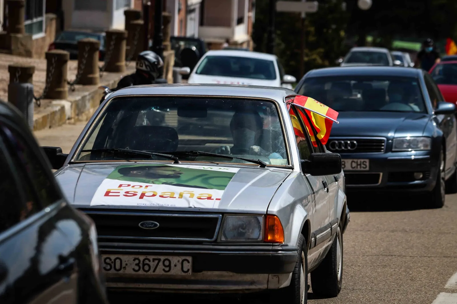 Foto 18 - En im&aacute;genes : Un centenar de veh&iacute;culos secunda en Soria la protesta de Vox contra S&aacute;nchez