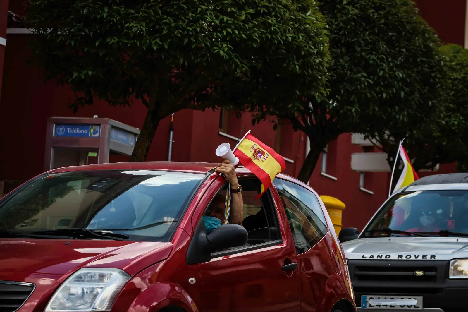 Foto 11 - En im&aacute;genes : Un centenar de veh&iacute;culos secunda en Soria la protesta de Vox contra S&aacute;nchez