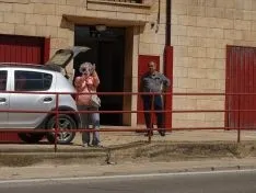 Foto 33 - Decenas de veh&iacute;culos, mucha bandera de Espa&ntilde;a y alg&uacute;n grito de &ldquo;fachas&rdquo; desde los balcones 