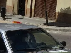 Foto 32 - Decenas de veh&iacute;culos, mucha bandera de Espa&ntilde;a y alg&uacute;n grito de &ldquo;fachas&rdquo; desde los balcones 
