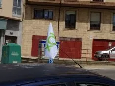 Foto 22 - Decenas de veh&iacute;culos, mucha bandera de Espa&ntilde;a y alg&uacute;n grito de &ldquo;fachas&rdquo; desde los balcones 