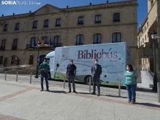 Presentación del nuevo Bibliobús de la Diputación.