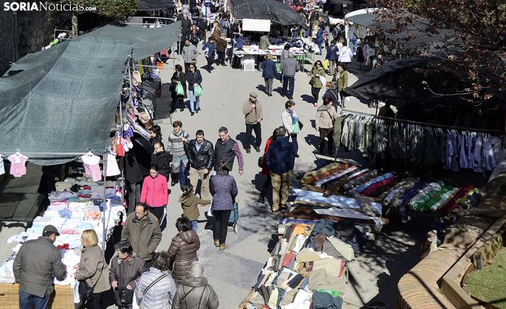 Una imagen de archivo del mercadillo en Soria. /SN 