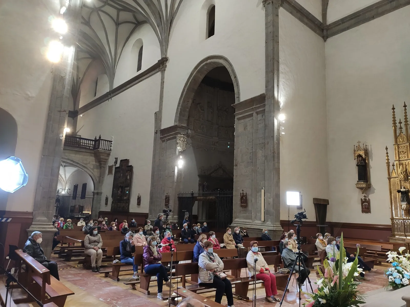 Foto 11 - El Rosario de Cristal inicia la novena a la Virgen de los Milagros