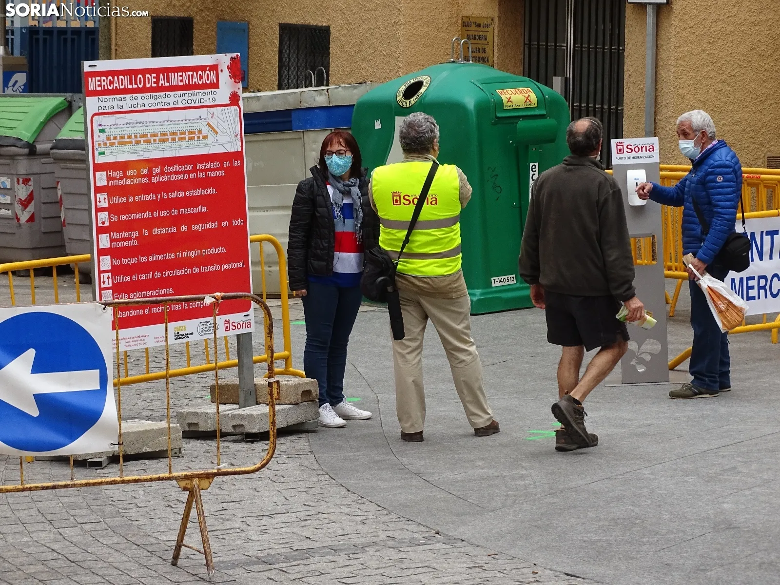 Una imagen de la reapertura del mercadillo este jueves. /SN