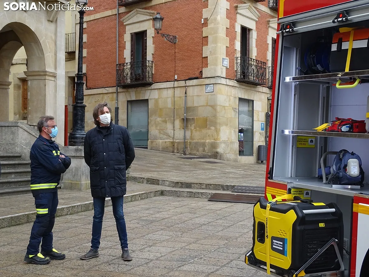 Nuevo camión de bomberos de Soria.