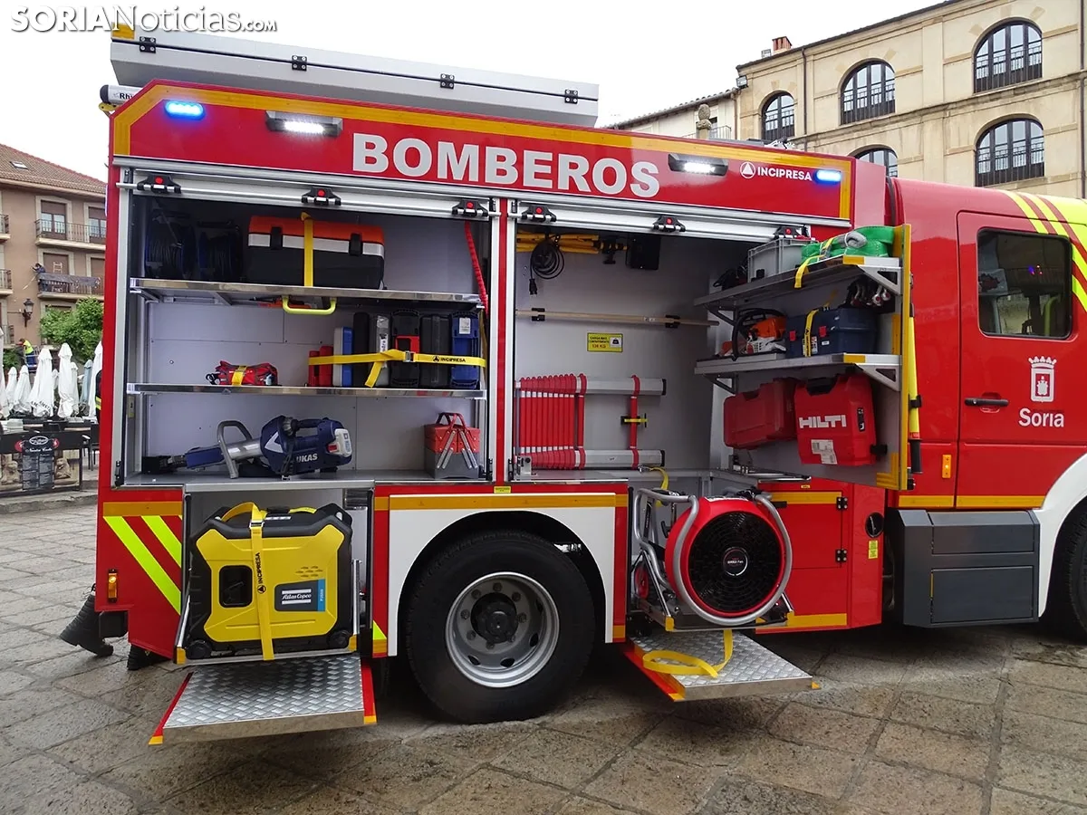 Nuevo camión de bomberos de Soria.