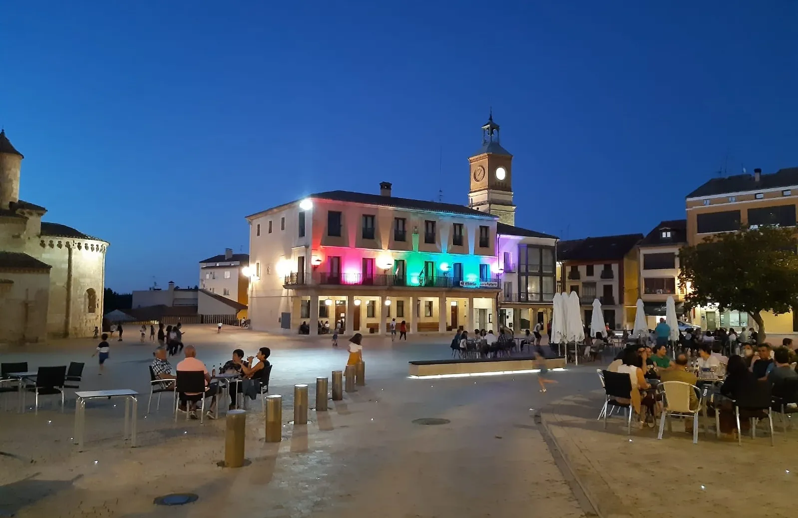 Fachada del Ayuntamiento de Almazán.