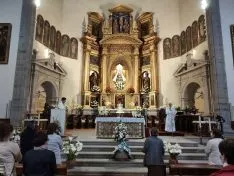 Foto 10 - El Rosario de Cristal inicia la novena a la Virgen de los Milagros