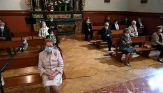 Foto 3 - El obispo en &Aacute;greda: "No podemos hacer borr&oacute;n y cuenta nueva"