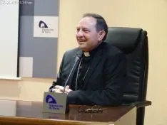 Firma del convenio entre la Diputación y el Obispado.