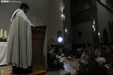 Una imagen del Rosario de cristal en la noche de este viernes. /Nacho Grijalbo