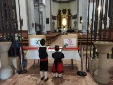 Foto 4 - El Rosario de Cristal inicia la novena a la Virgen de los Milagros