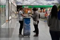 Los sorianos abarrotan el Centro Comercial en su apertura.