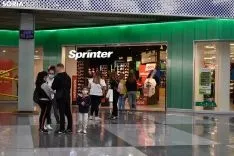 Los sorianos abarrotan el Centro Comercial en su apertura.