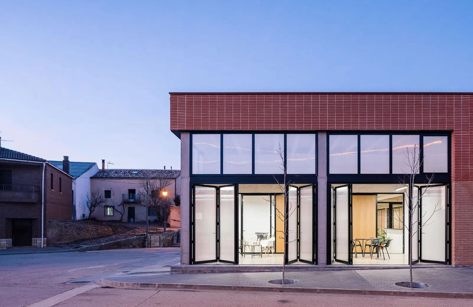 Foto 17 - El centro social de Noviercas, finalista de los Premios FAD Arquitectura 2020