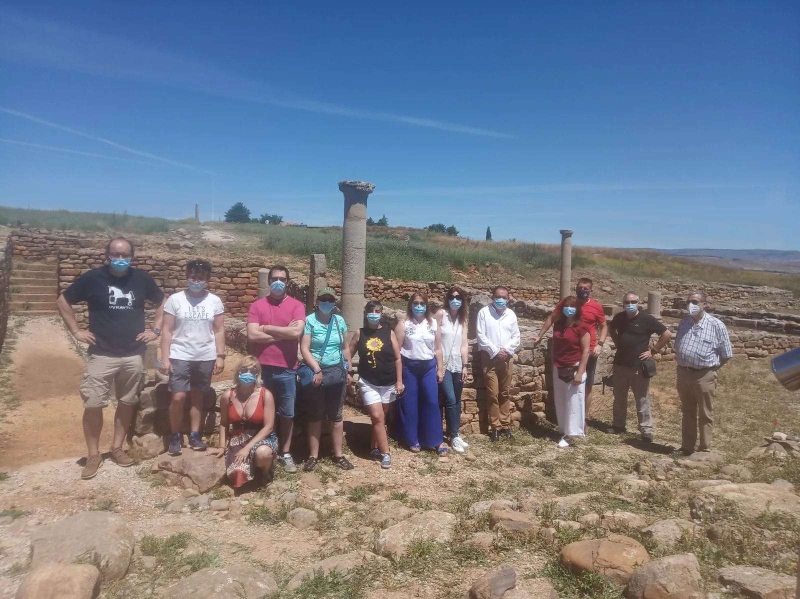 Foto 2 - Los h&eacute;roes del SAMUR visitan Numancia