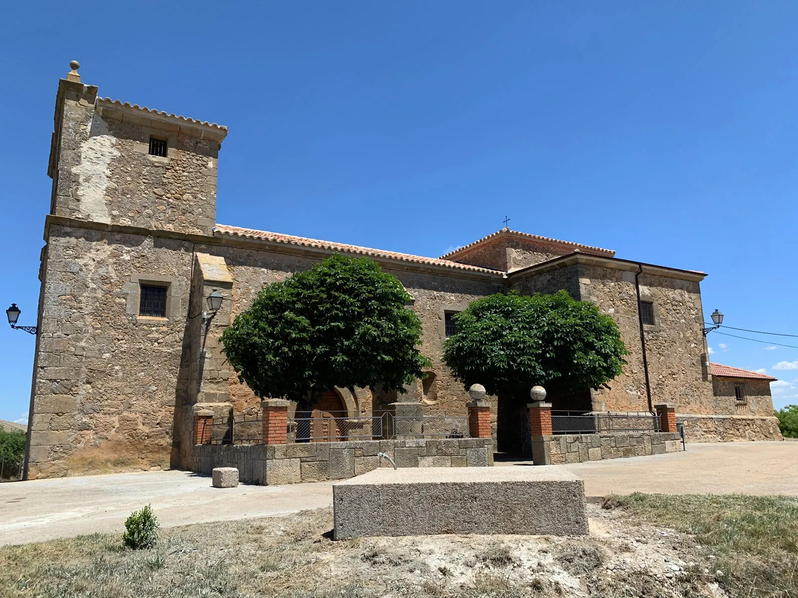 La plataforma donde será instalada la obra de Miguel Ángel Sánchez. /Almarail ...es cultural