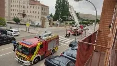 Foto 6 - Fotos: El viento se lleva la cabeza de un sem&aacute;foro en Soria