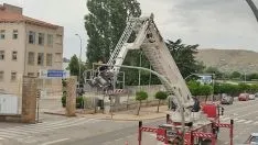 Foto 7 - Fotos: El viento se lleva la cabeza de un sem&aacute;foro en Soria